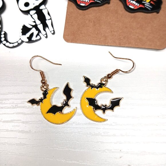 Halloween Earring Lot of 3 Gothic Black Cat Skeleton Moon Bats Festive NEW - Picture 2 of 6